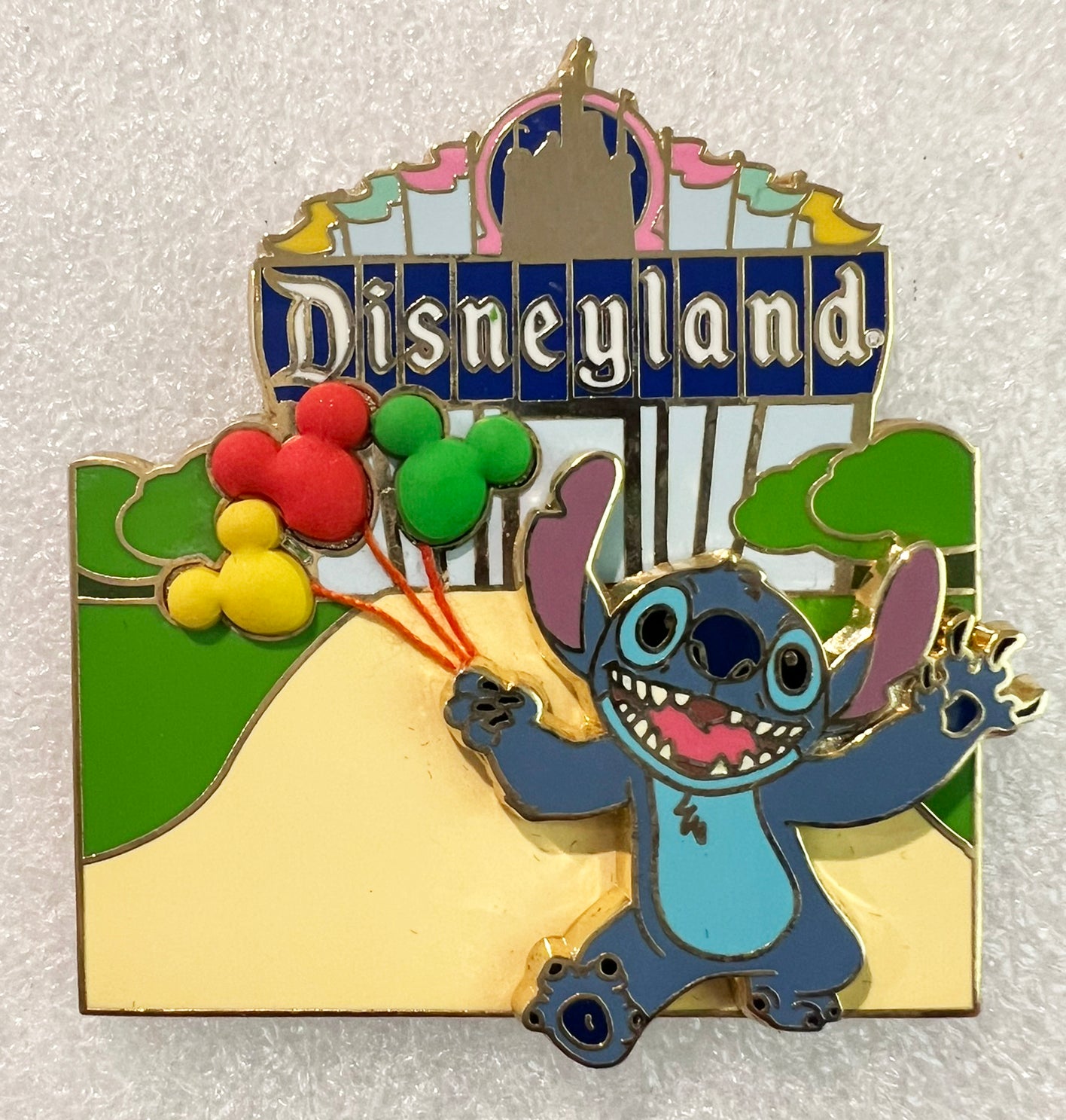 $25-50 Collectible Pins – Pins Break the Internet