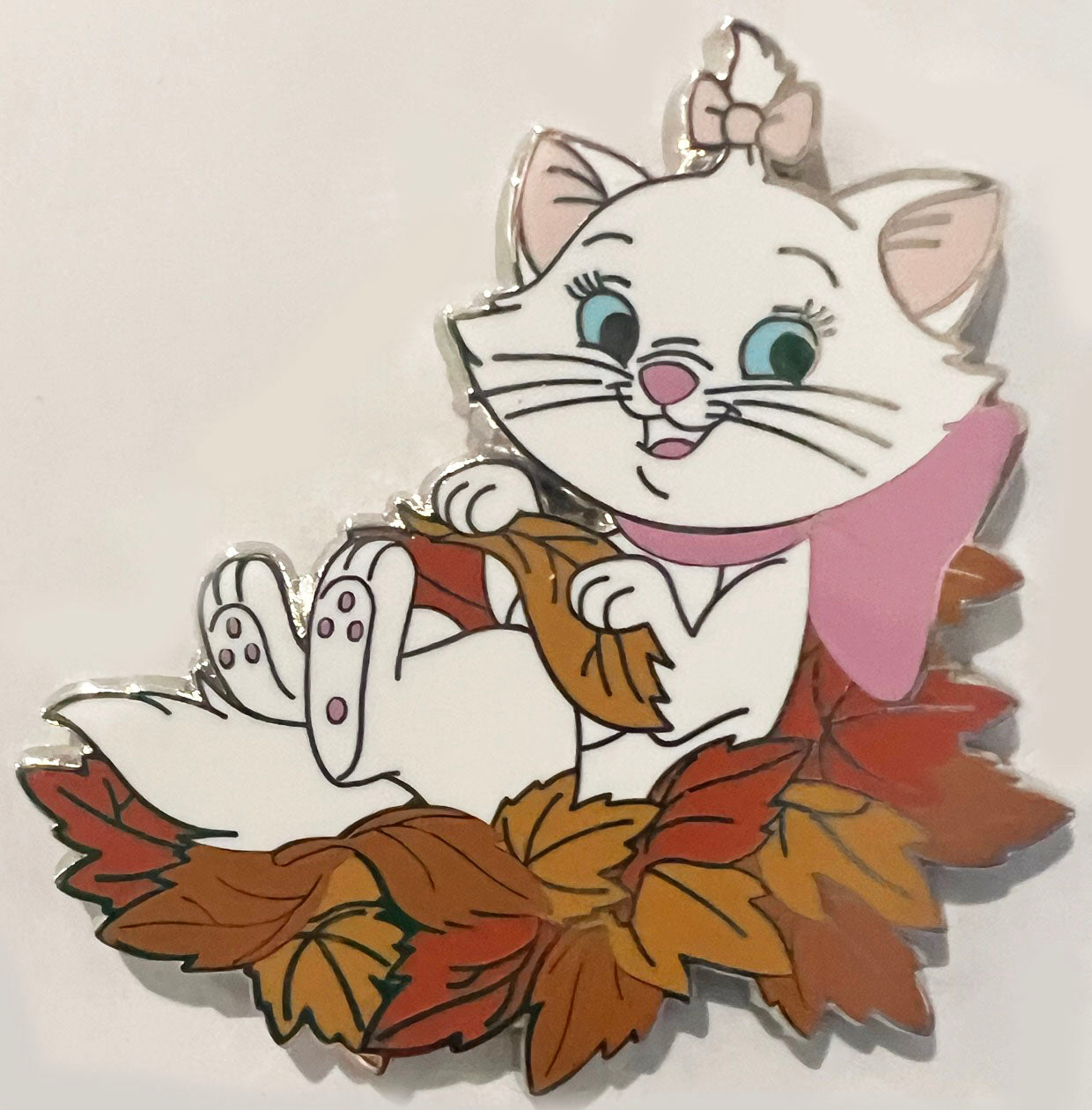 Marie Playing in Fall Leaves Aristocats Mystery Box Disney Pin B04