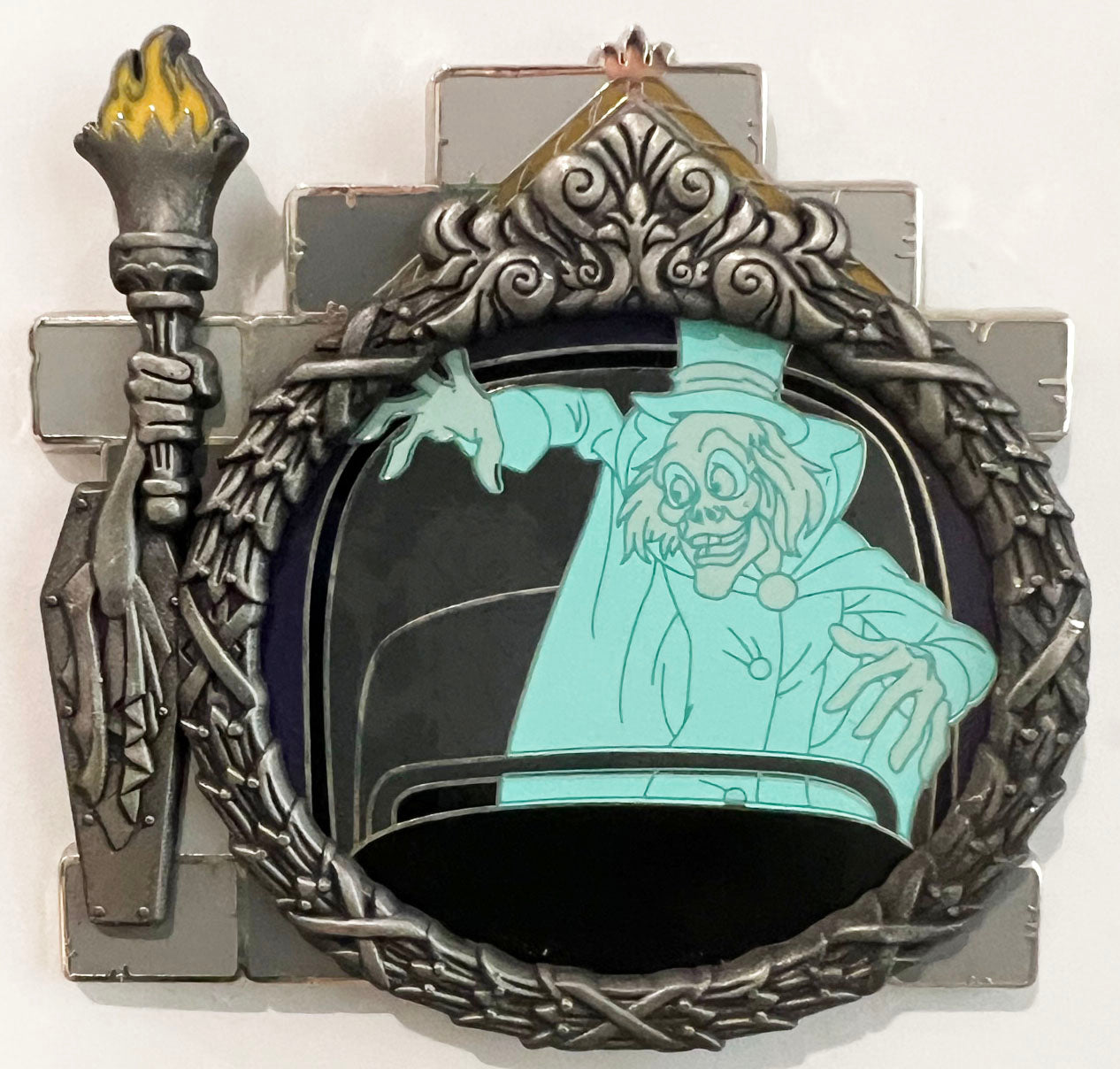 The Hatbox Ghost - Haunted Mansion - Pin